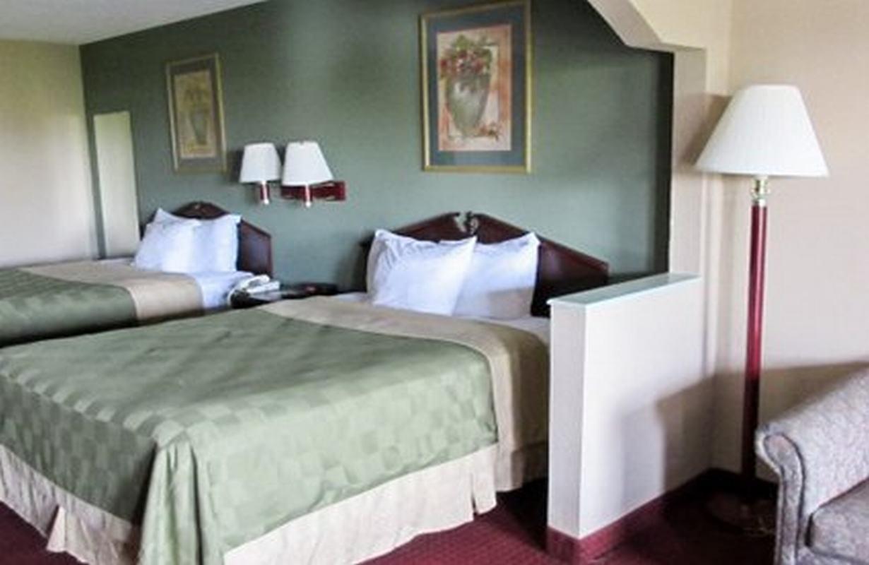 Quality Inn & Suites Near Robins Air Force Base Warner Robins Zewnętrze zdjęcie