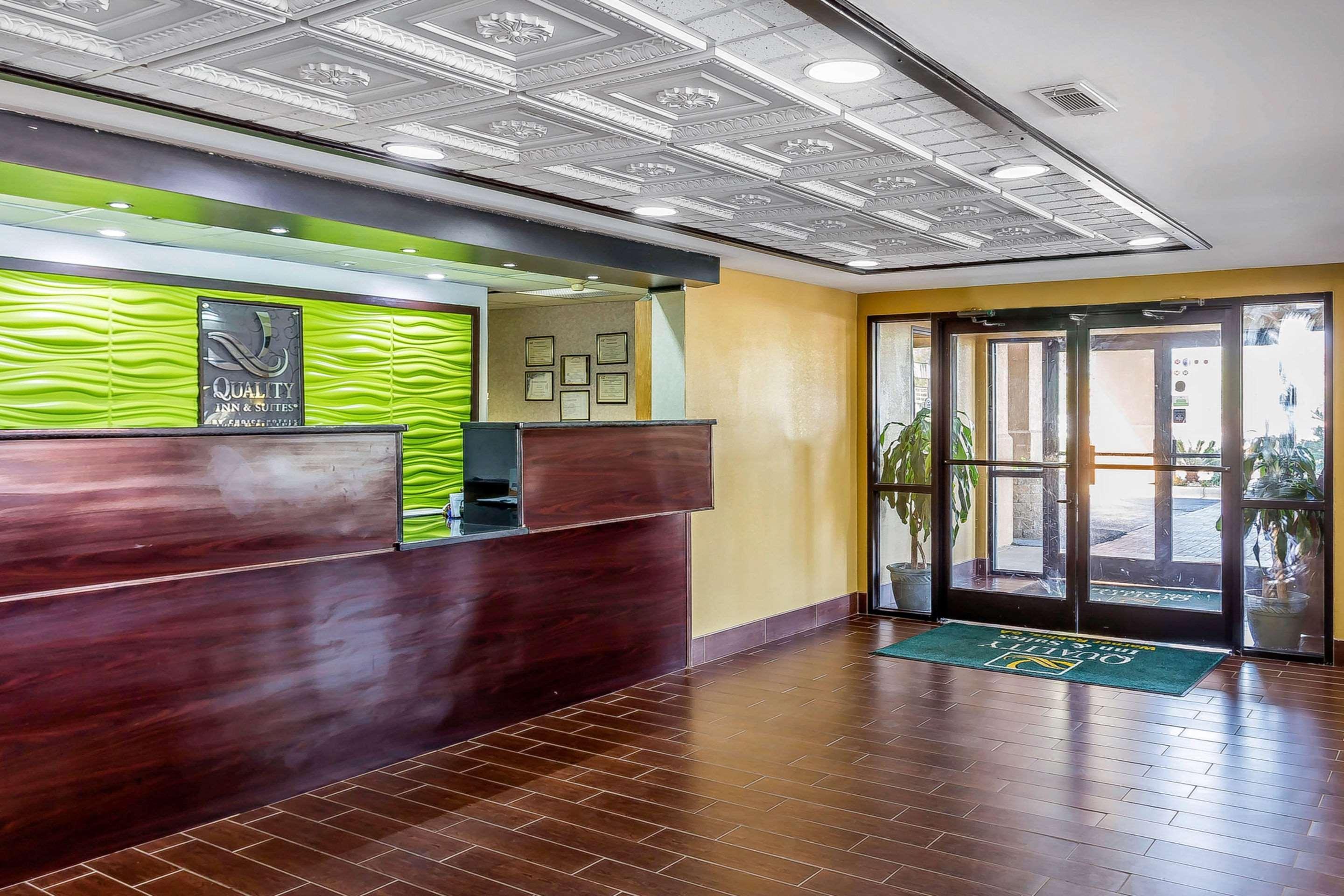 Quality Inn & Suites Near Robins Air Force Base Warner Robins Zewnętrze zdjęcie