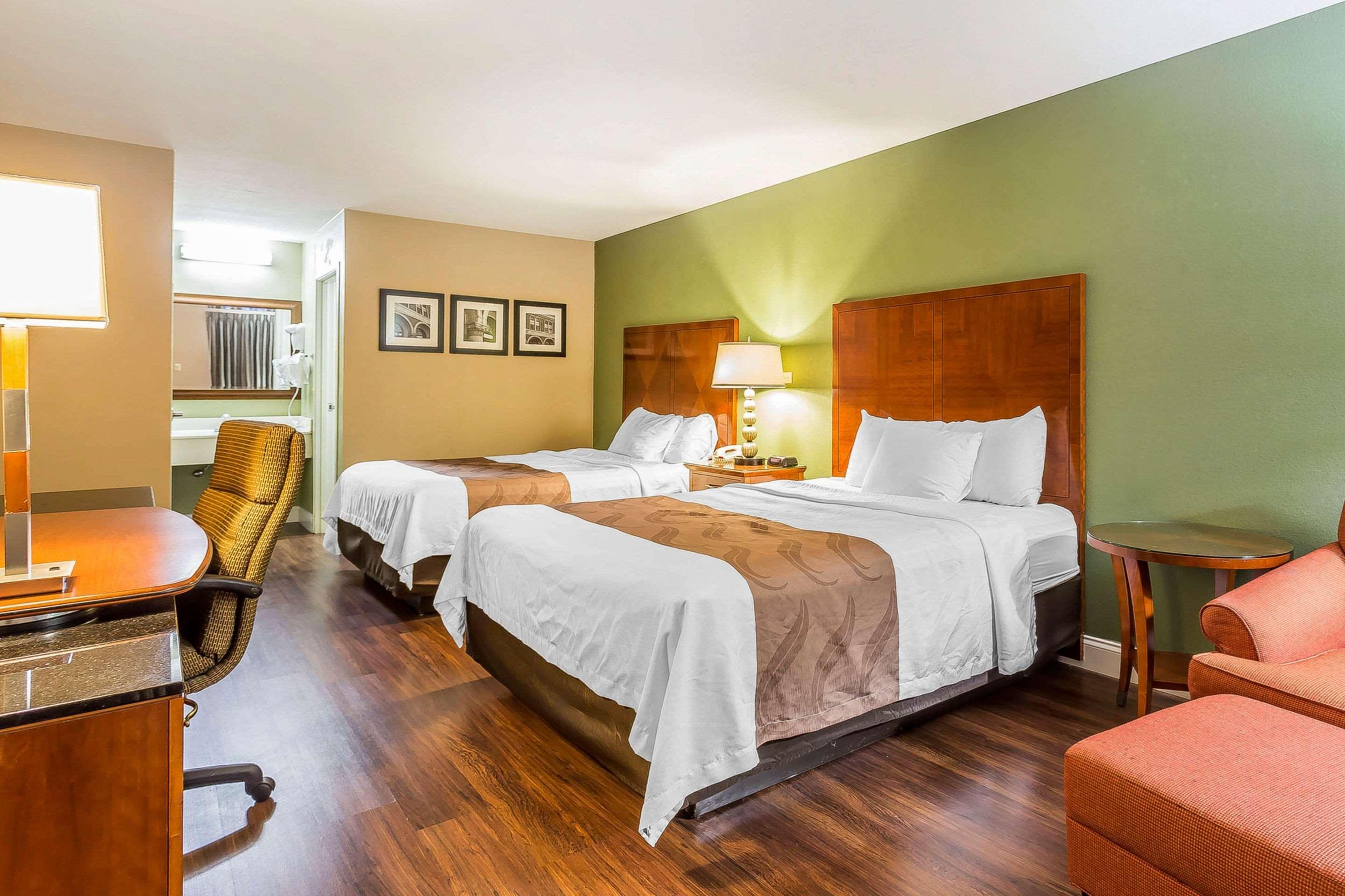 Quality Inn & Suites Near Robins Air Force Base Warner Robins Zewnętrze zdjęcie