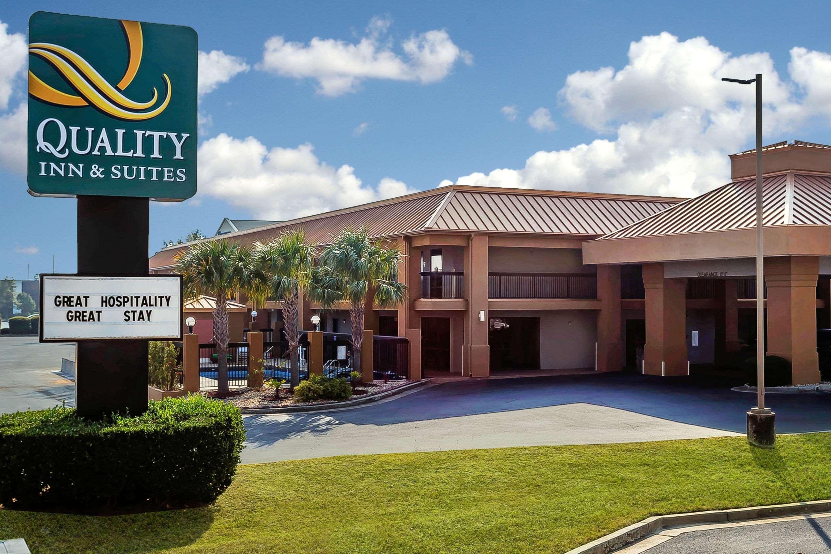 Quality Inn & Suites Near Robins Air Force Base Warner Robins Zewnętrze zdjęcie