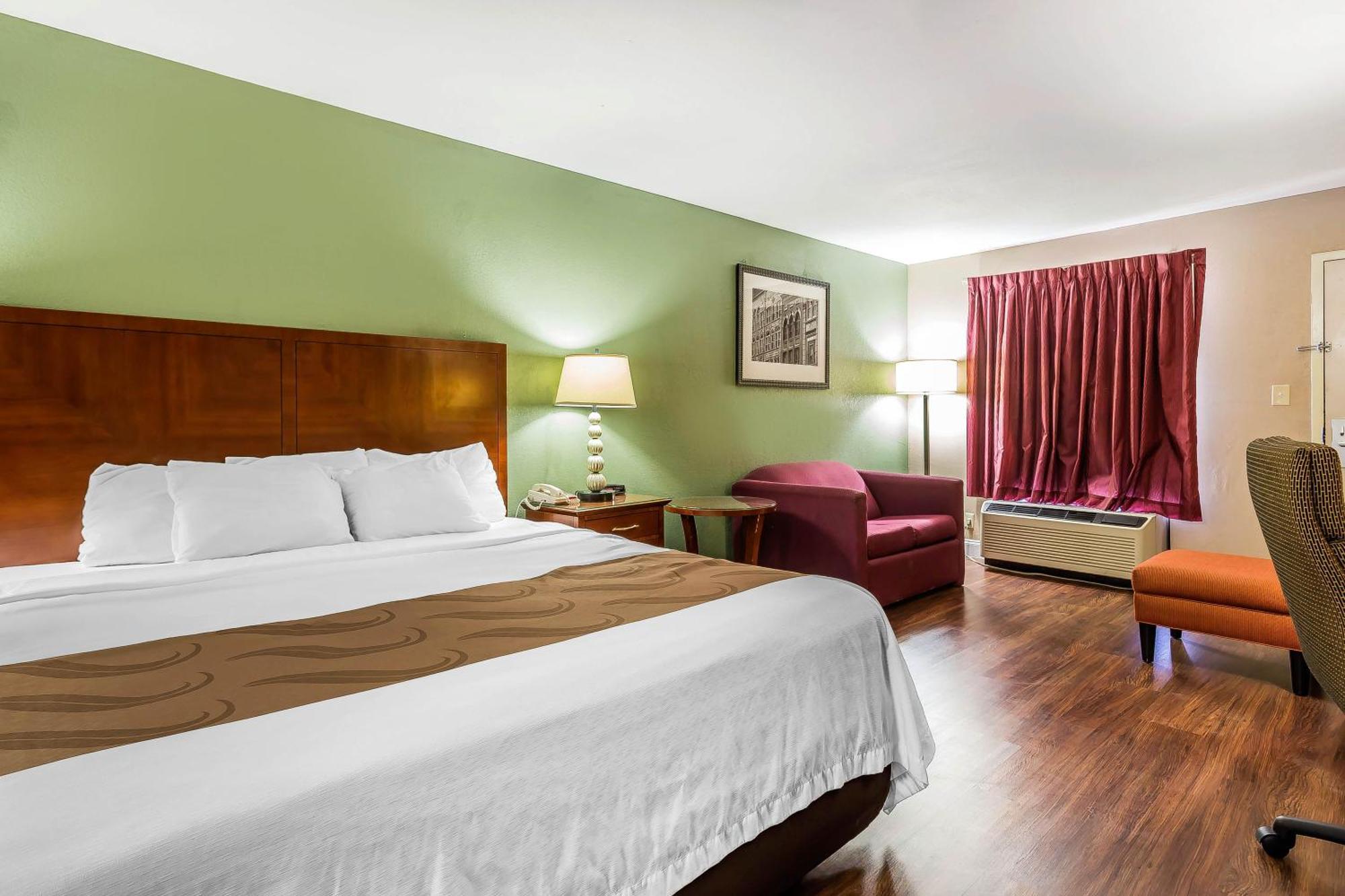 Quality Inn & Suites Near Robins Air Force Base Warner Robins Zewnętrze zdjęcie